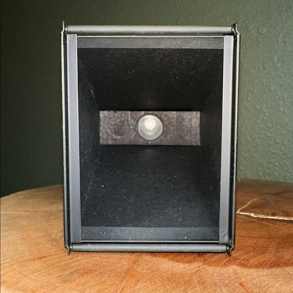 KODAK Six-20 Brownie Junior Art Deco Camera W/ MYSTERY FILM! - Picture 14 of 16